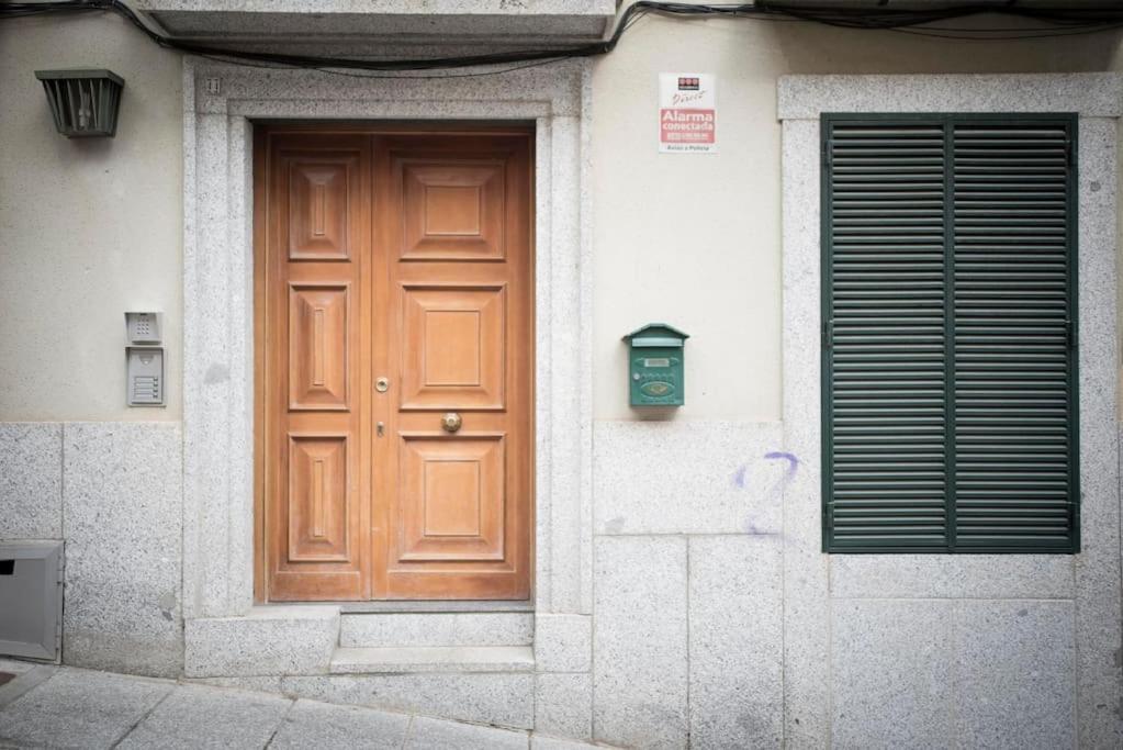 Apartamento En Centro Historico Con Patio Romano San Lorenzo de El Escorial Exteriör bild